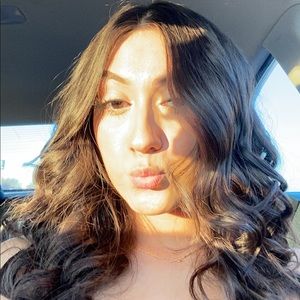 Meet your Posher, Luna